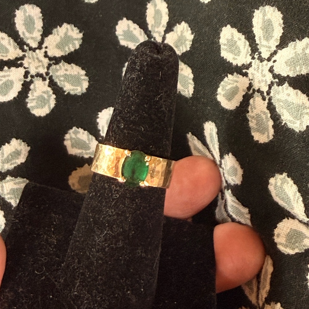 Elegant Gold Ring with Green Stone